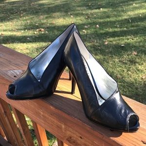 👠 BCBG Paris Black Leather Peep-Toe Heels 👠